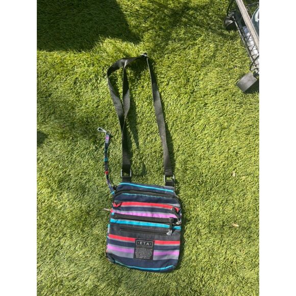 Crossbody ETA Everyday Travel Adventure Striped Purse - Picture 3 of 3